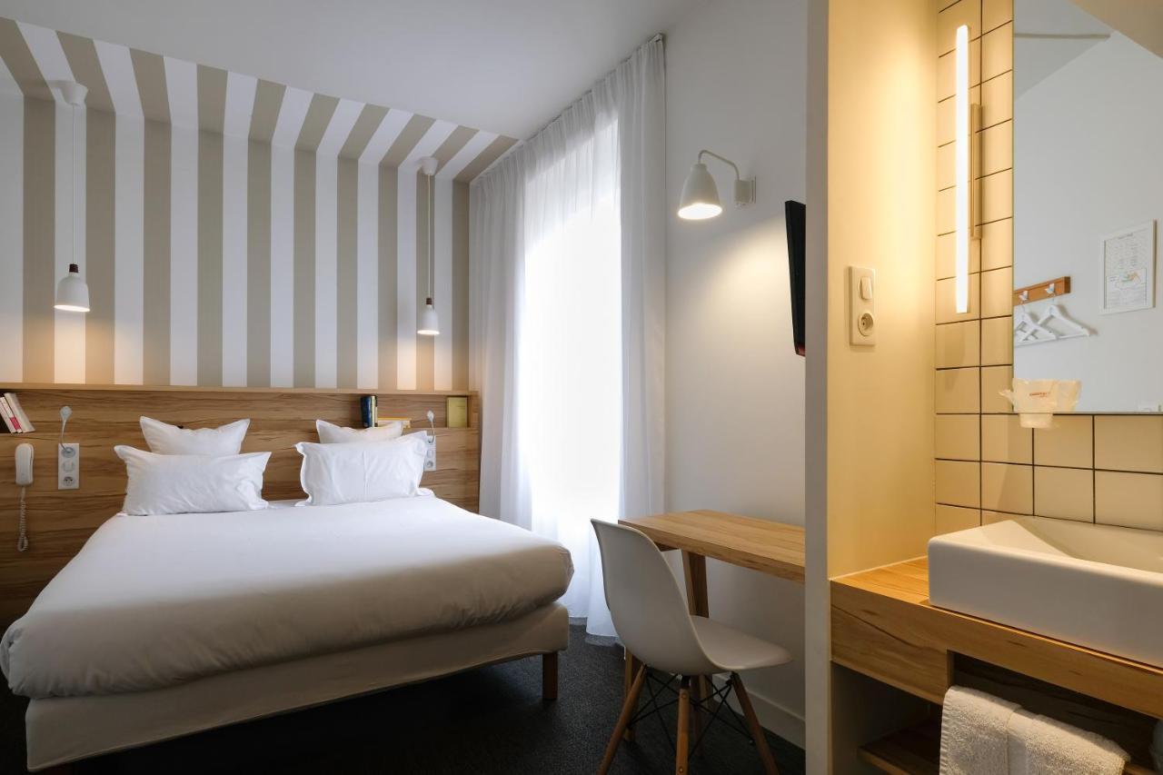Hotel Et Apparts Marin لافال المظهر الخارجي الصورة