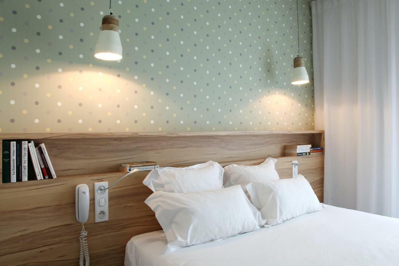 Hotel Et Apparts Marin لافال المظهر الخارجي الصورة