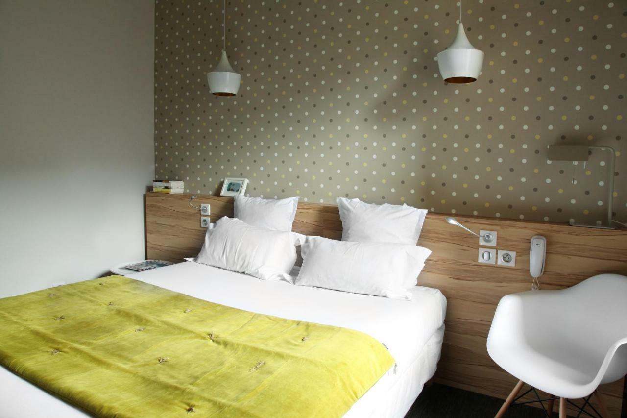 Hotel Et Apparts Marin لافال المظهر الخارجي الصورة