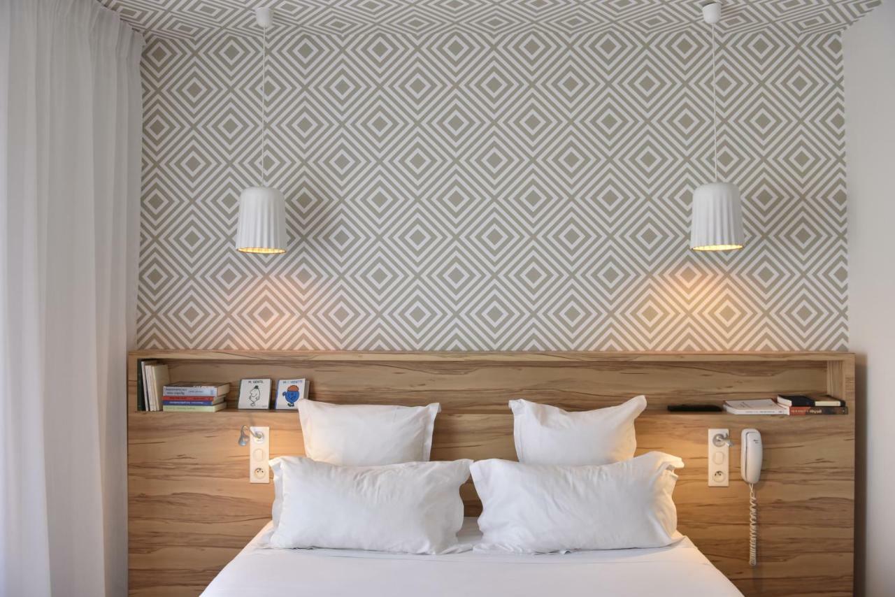 Hotel Et Apparts Marin لافال المظهر الخارجي الصورة